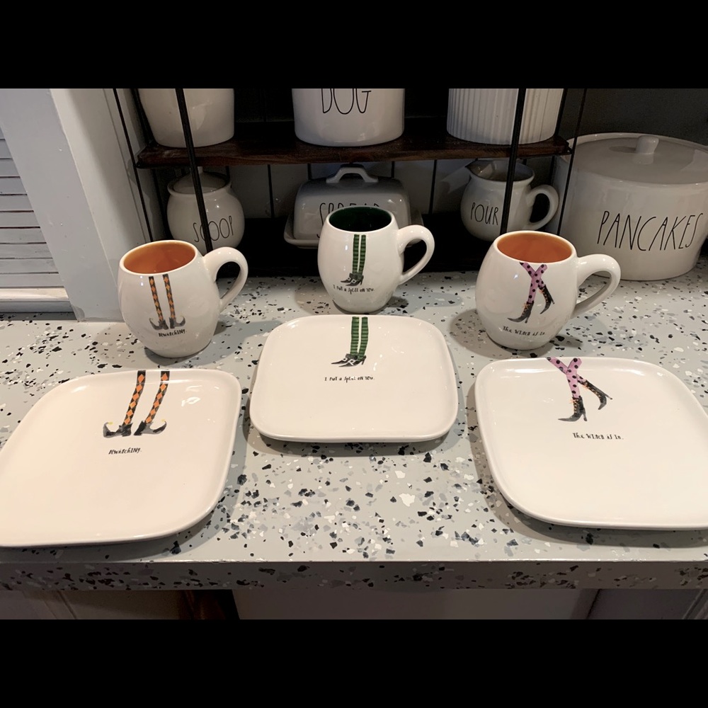 HTF Rae Dunn Halloween mug/plate set Rare